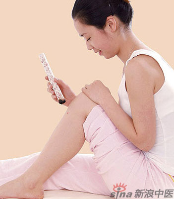 自灸“足三里”  助你長(cháng)命百歲